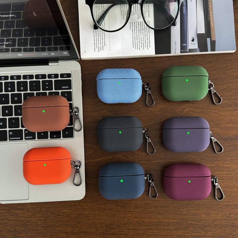 Tech Accessories Hard Case - غطاء سماعات أذن من القماش التقني