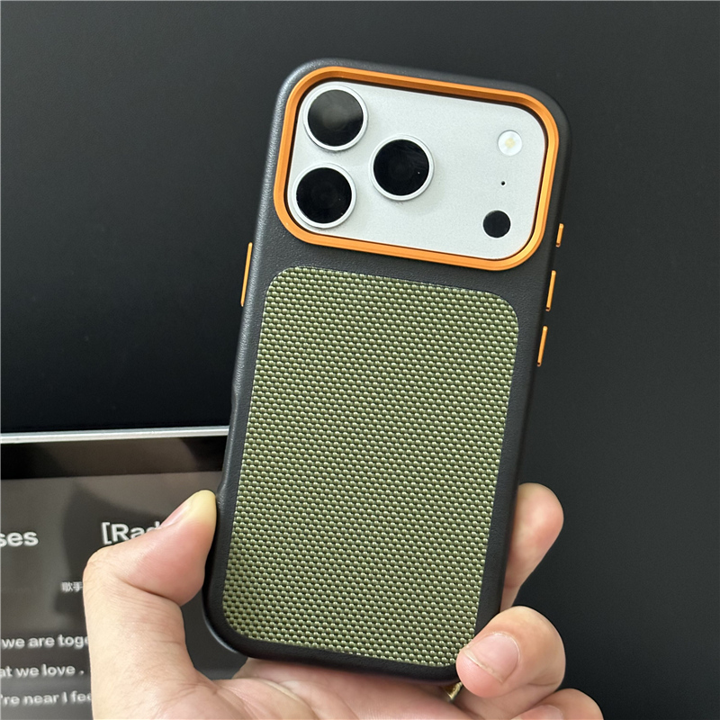 Tech Accessories Hard Case - حافظة فاخرة من القماش المنسوج بتقنية