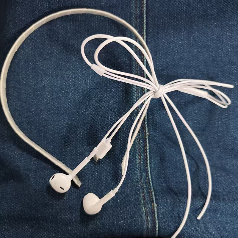    مشابك شعر على شكل فيونكة س - مراجعة Tech Inspired Accessories وسعره