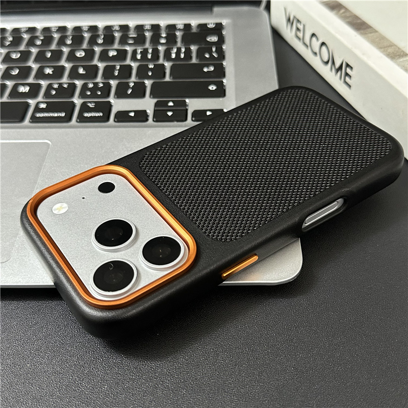 حافظة فاخرة من القماش المنسوج  - مراجعة Tech Accessories Hard Case وسعره
