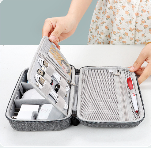 حقيبة منظم إلكترونيات محمولة م - مراجعة Tech Accessories Hard Case وسعره