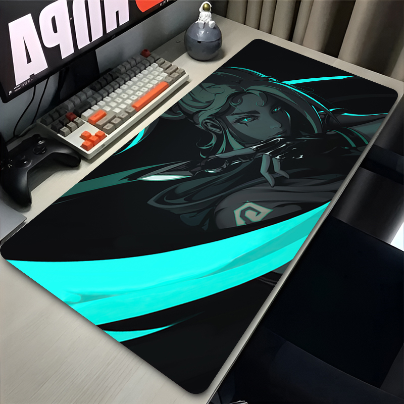 لوحة ماوس كبيرة الحجم XXL للأل - مراجعة Tech Accessories For Office Desk وسعره